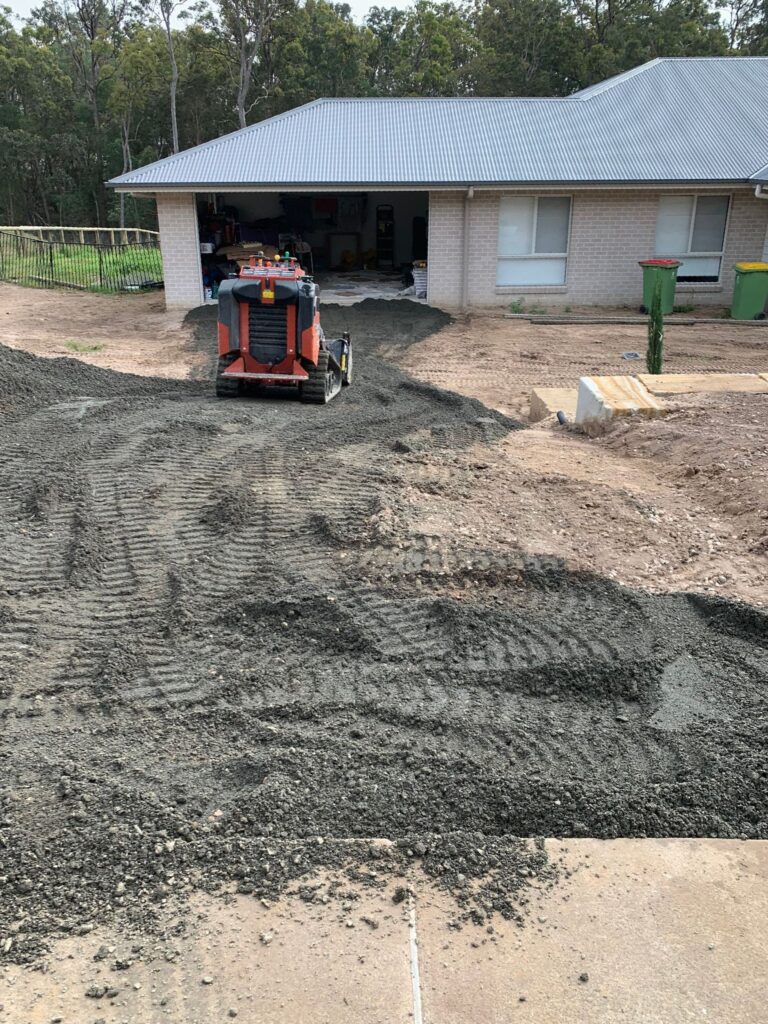 Earthmoving - Excavator, Bobcat, Tipper Truck